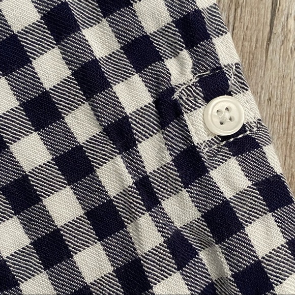 3/$25 Como Vintage button up top Medium - Picture 6 of 12